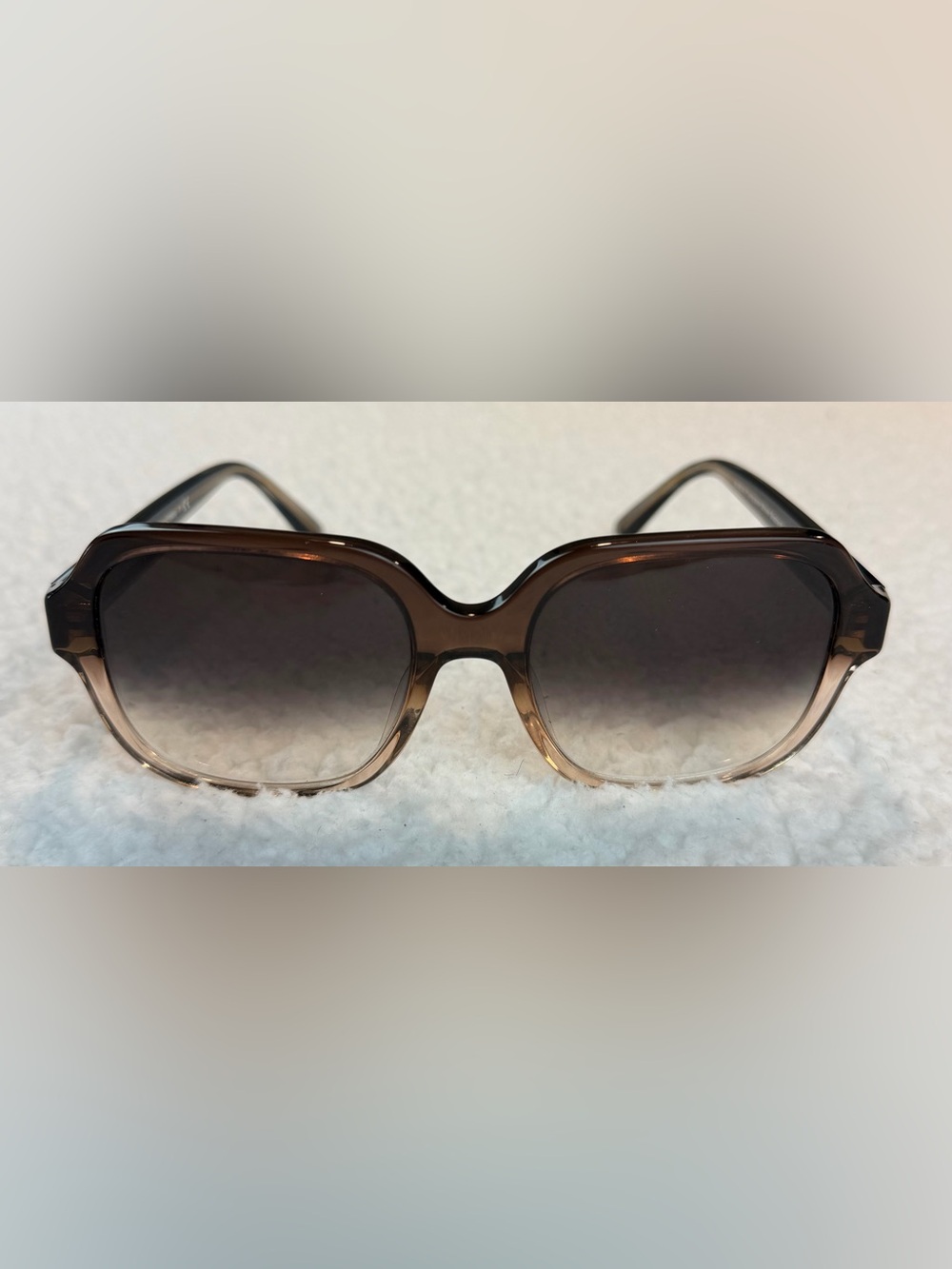 COACH • Transparent Brown Gradient HC8335U Square Prescription Sunglasses - Picture 2 of 11
